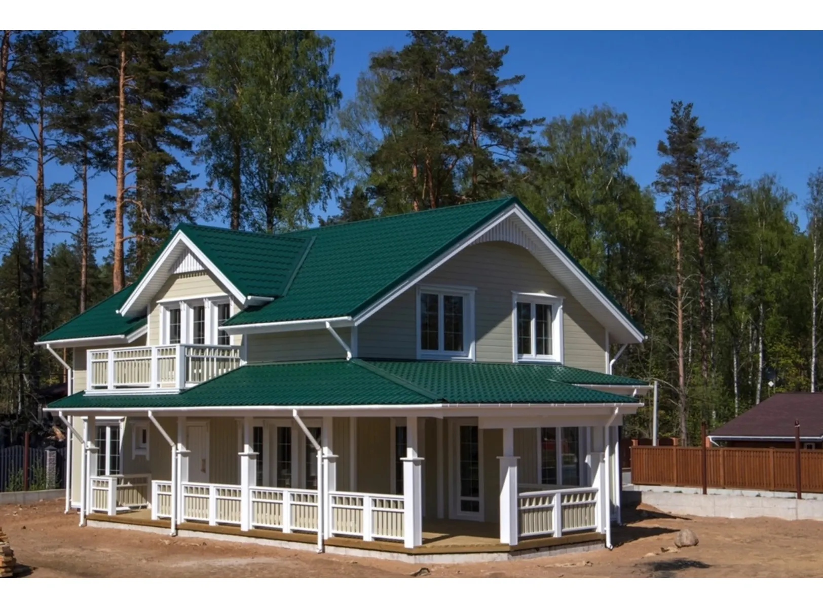 Металлочерепица Grand Line Монтеррей 0,45 Drap RAL 6005 Зеленый мох