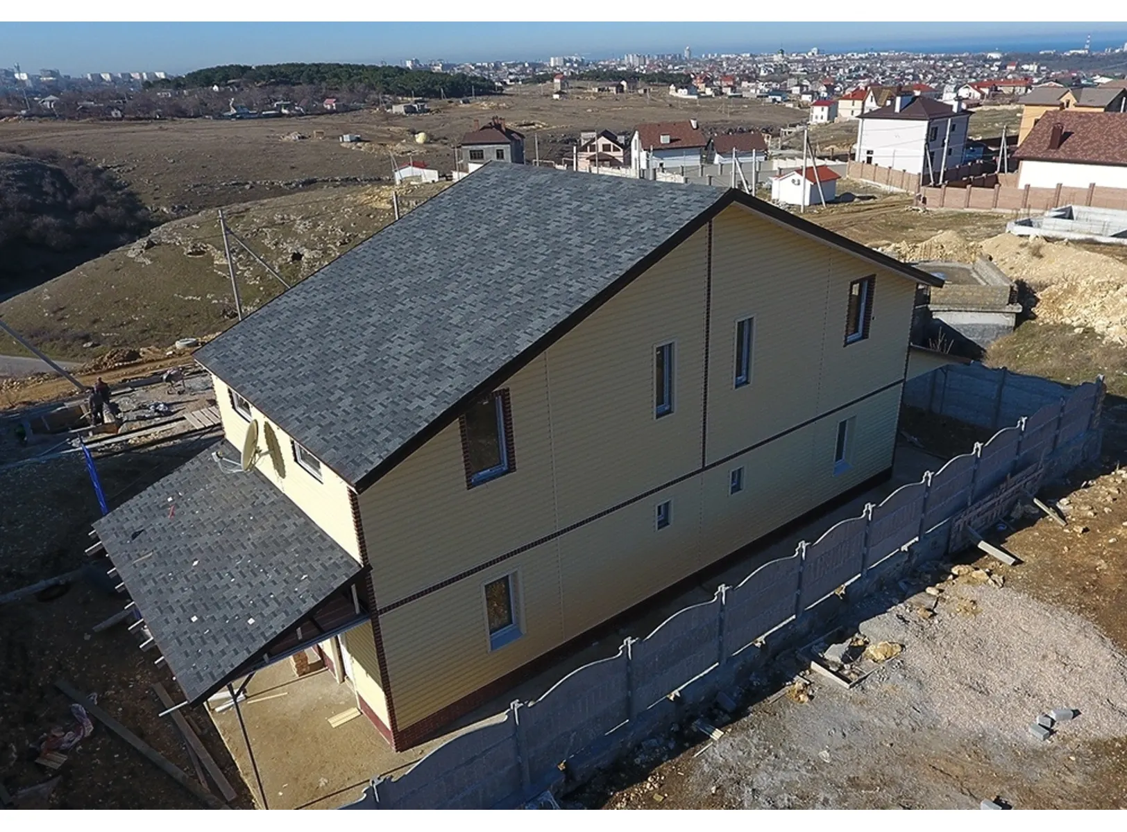 Виниловый сайдинг Docke Блок-Хаус D4.7T PREMIUM Банан 3600×243