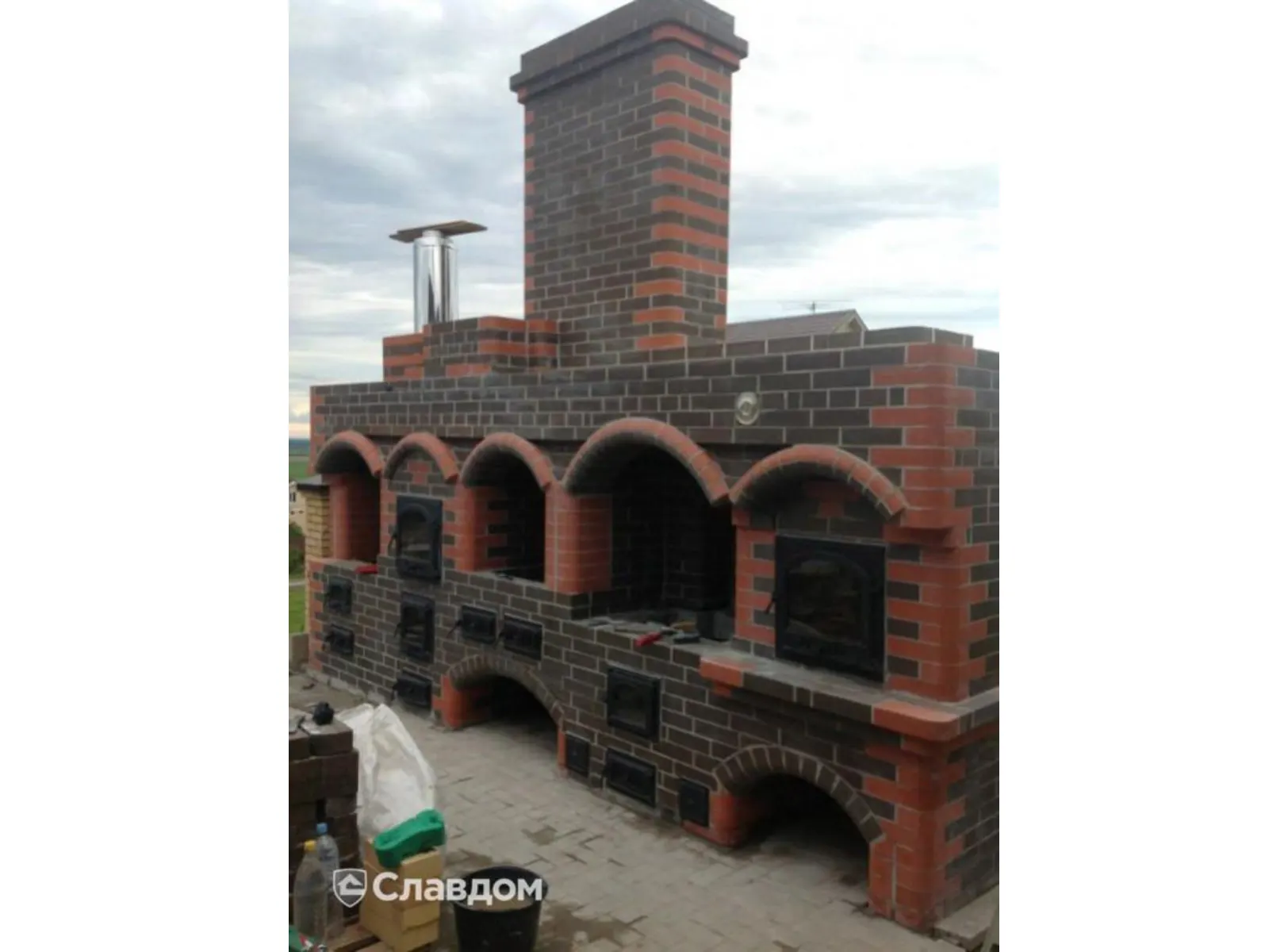 Печной кирпич радиусный полнотелый Lode Brunis F15 (R60) гладкий, 250х120х65 мм