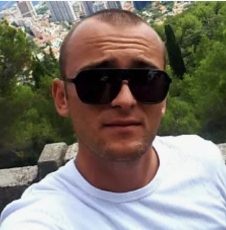 Лев Михайлов
